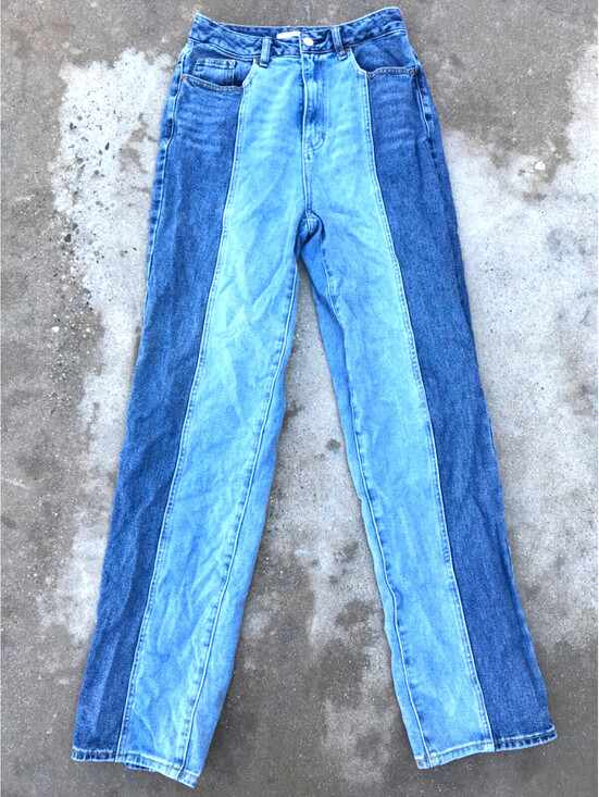 PacSun Denim - PacSun Washed Blue Patchwork 90’s Boyfriend Jeans size 27 Lite and Medium Wash